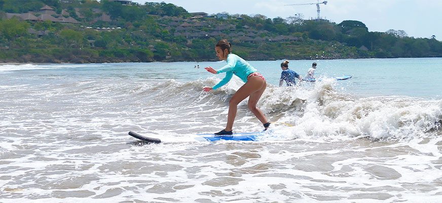 Top 7 Surfing Tips for Beginners